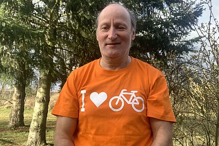 Detlef Maaß mit Fahrrad-Shirt